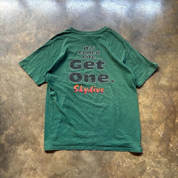 Funny Vintage 90s‎ Skydiving Graphic T-shirt - Picture 1 of 4